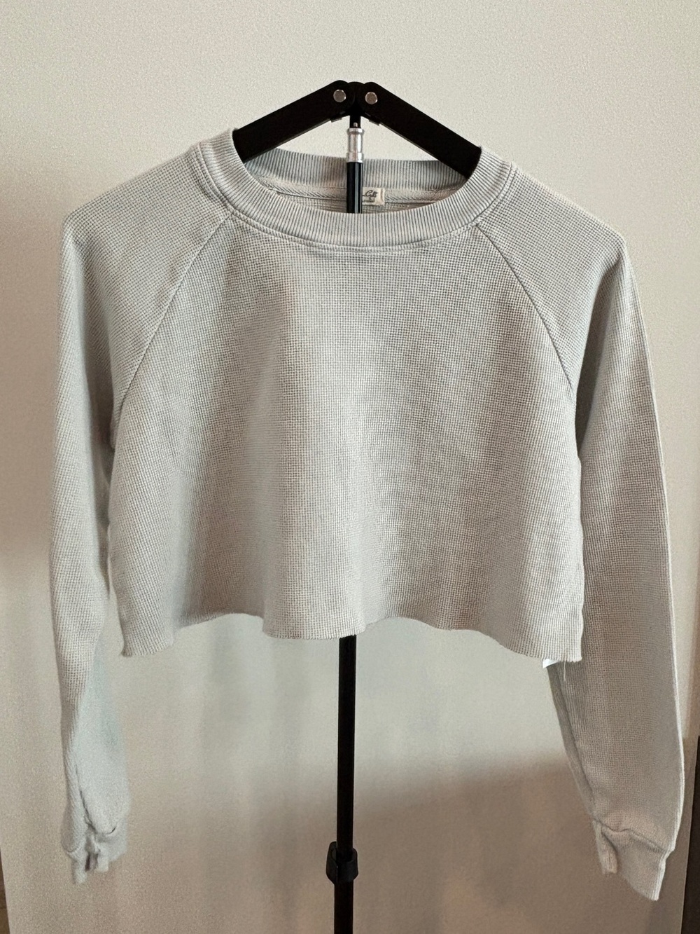 Brandy Melville John Galt Carrie Gray Cropped Thermal Top